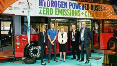 All-Energy and Dcarbonise website - hydrogen powered bus, exhibition 